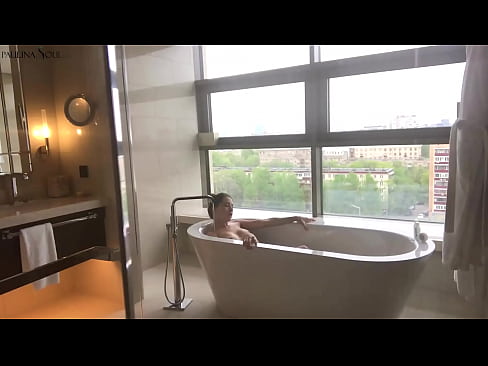 ❤️ Riesiges Babe wichst leidenschaftlich ihre Muschi im Badezimmer ❤️ Anal porn bei uns ️❤